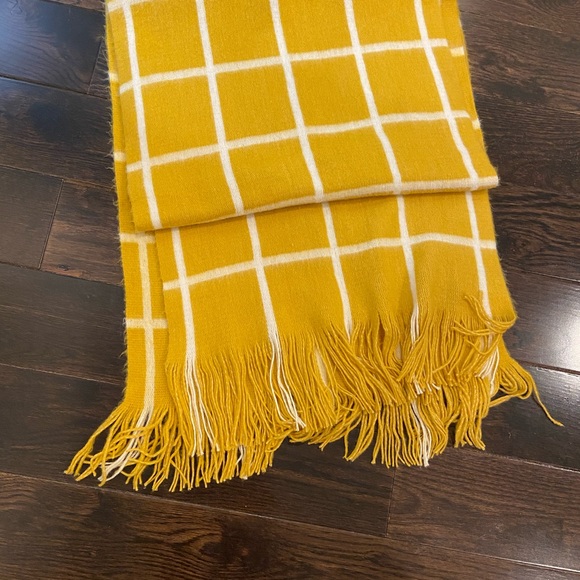 Mustard scarf 73x18” - Picture 2 of 6